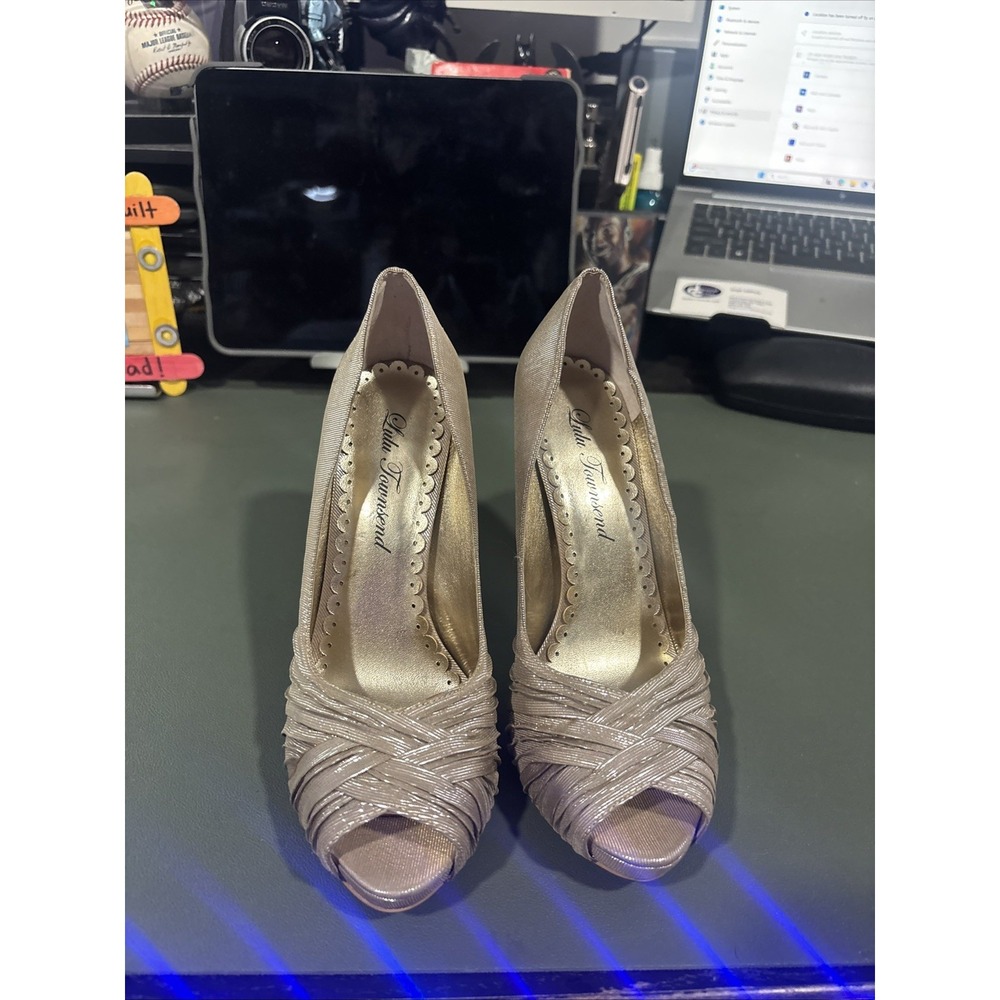 Lulu Townsend Peep-tow Heels